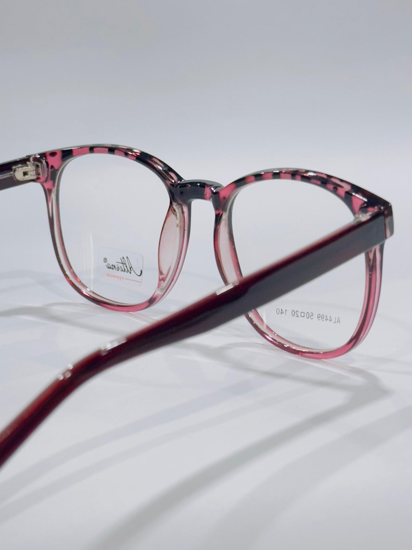 PINKY LEOPARD