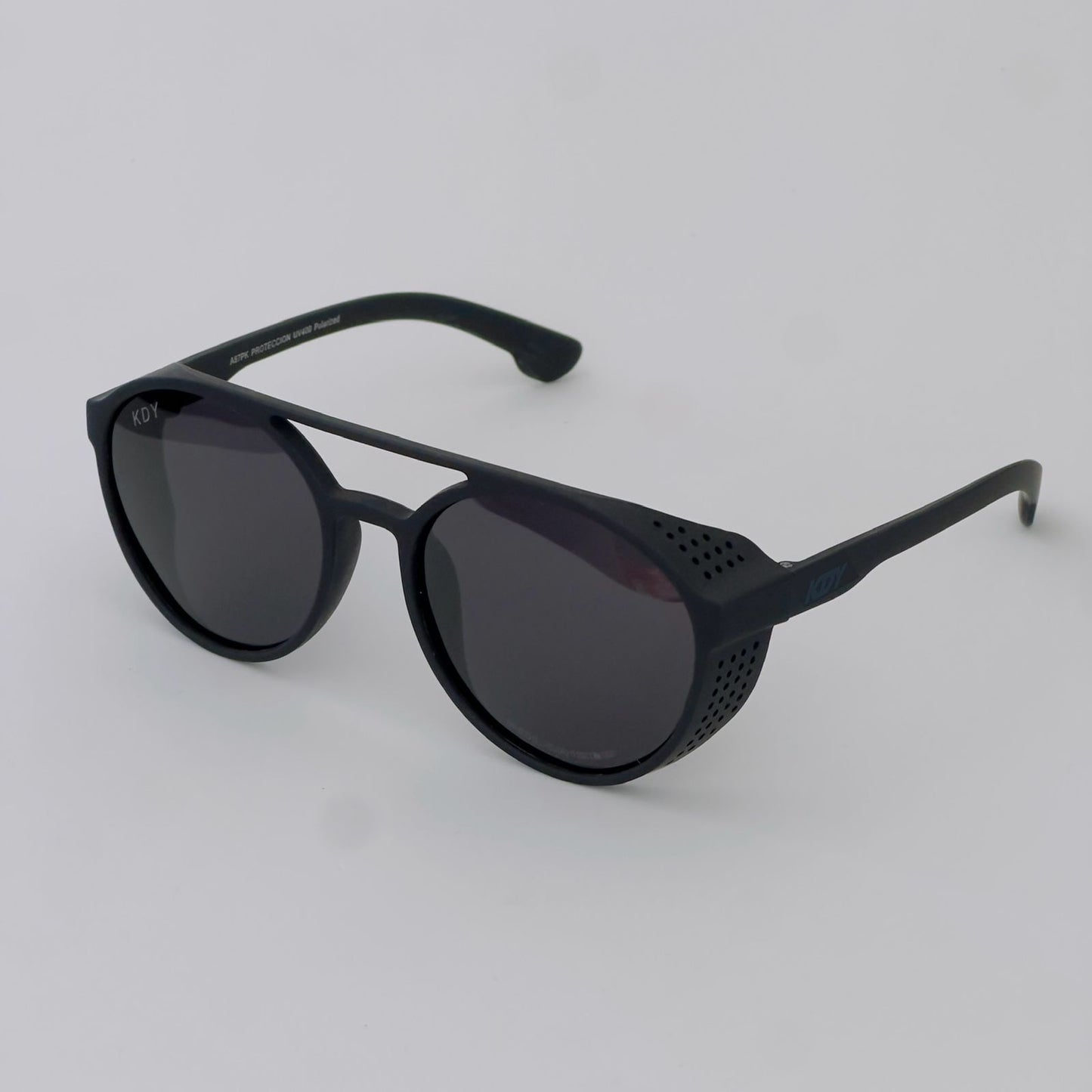 MOTION BLACK