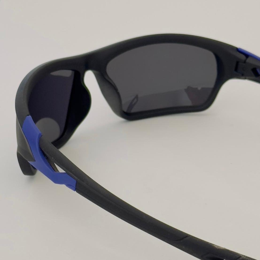 VECTOR BLACK