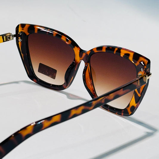 ROYAL BROWN FIERCE