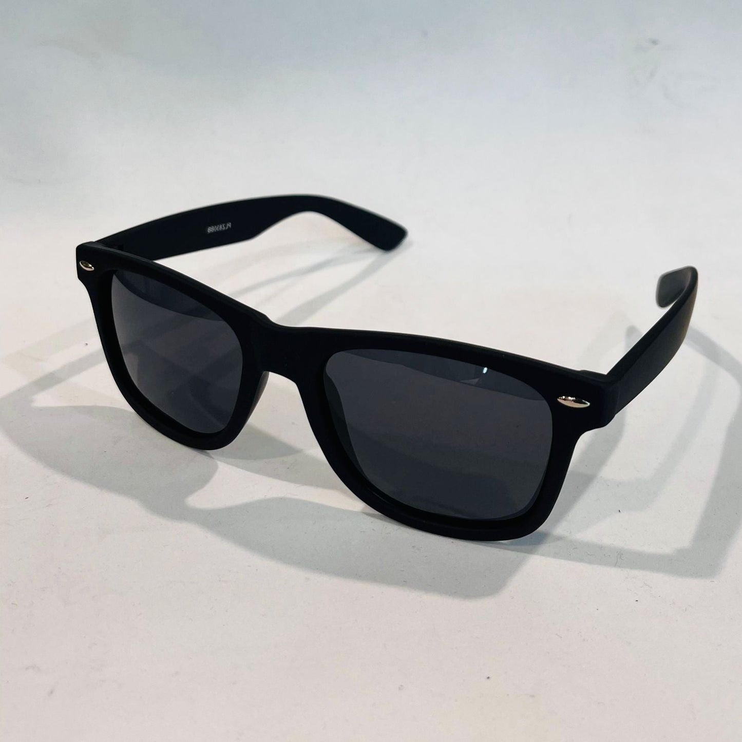WAYVER BLACK